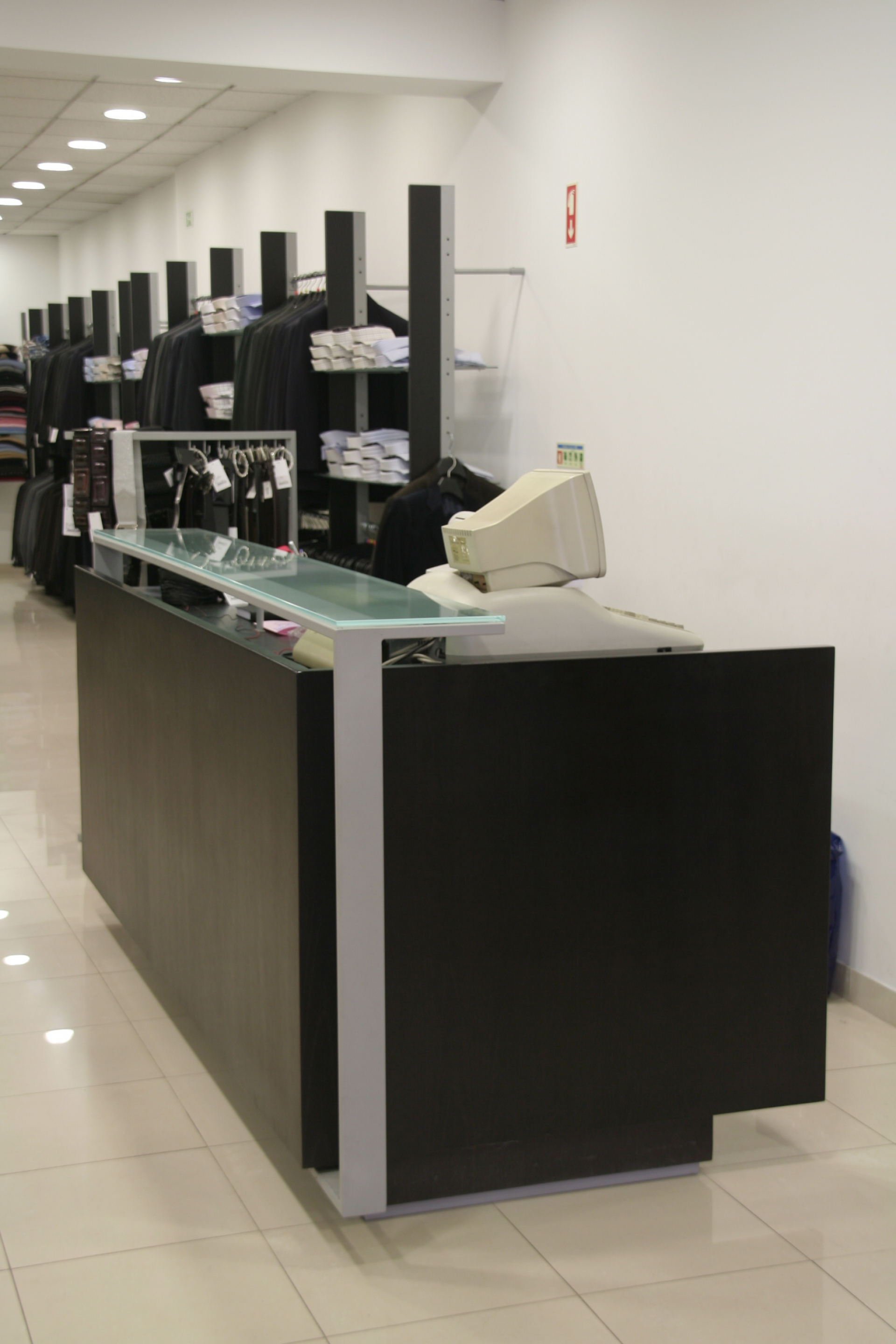 EXPOSITORES LOJAS - REF77
